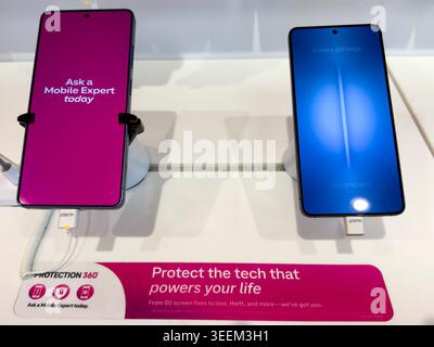 Vadnais Heights, Minnesota.  T-Mobile Store. The new Samsung Galaxy S26 on display in the store. Stock Photo