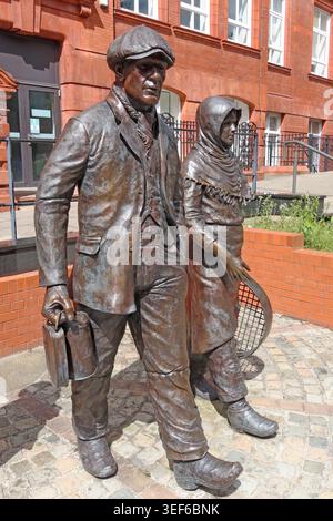 Wigan Mining Monument - miner, a pit brow lass, Wigan, England, UK. Stock Photo