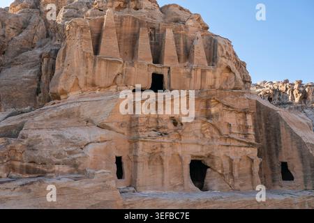 Exploring the Obelisk Tomb and Bab as-Sig Triclinium in Petra, Jordan Stock Photo