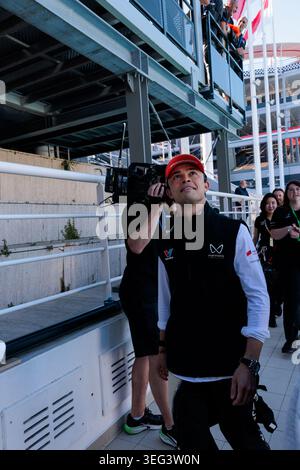 Monte Carlo, Monaco. 16th May 2026. Nyck De Vries of Mahindra Formula E Team jumps off the Monaco Circuit pool diving board at the end of after his win Day 1 of the Race Weekend at the Circuit de Monaco during the Formula E Monaco E-Prix weekend on May 16, 2026 in Monte Carlo, Monaco. Stock Photo