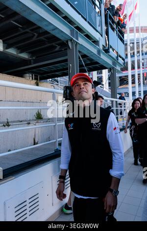 Monte Carlo, Monaco. 16th May 2026. Nyck De Vries of Mahindra Formula E Team jumps off the Monaco Circuit pool diving board at the end of after his win Day 1 of the Race Weekend at the Circuit de Monaco during the Formula E Monaco E-Prix weekend on May 16, 2026 in Monte Carlo, Monaco. Stock Photo