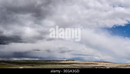 Storm clouds over the prairie in Grasslands National Park, Saskatchewan, Canada. Stock Photo