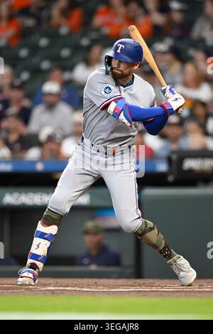 Texac Rangers Texas Rangers right fielder Brandon Nimmo reaches out to grab a hit ...