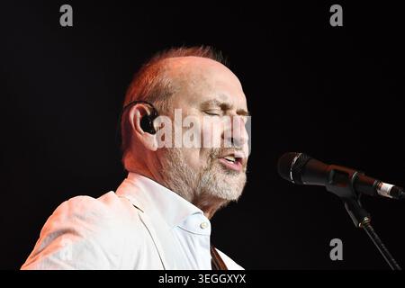 Rio de Janeiro, Brazil, May 16, 2026, Vocalist and guitarist Colin Hay of the Australian band Men at Work, during a performance at the Qualistage conc Stock Photo