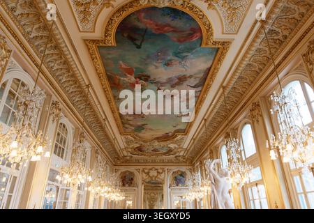 Paris, France-May 19,2026 : Breathtaking interior of the legendary Restaurant of Orsay museum , Paris, housed in the former Salle des Fetes f the Pala Stock Photo