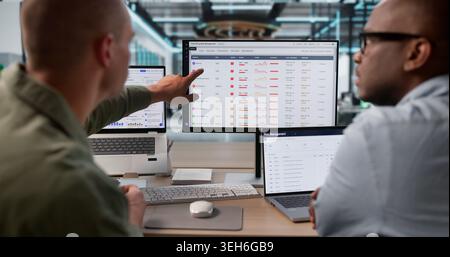 Vendor Risk Manager Uses Advanced Software Tools To Monitor Third-party Compliance. Stock Photo