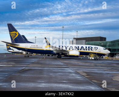 Ryanair Boeing 737 MAX 8-200 (EI-IGX) Parked on the Apron at Manchester Airport Stock Photo