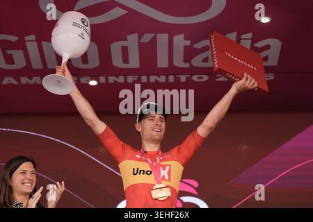 Fredrik Dversnes Giro d'Italia Stage 15 podium Why Was the Final Lap Neutralized?