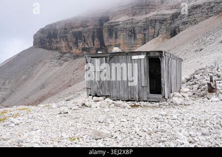 Abandoned Wooden Hut in the Sella Massif Near Piz Boè and Passo Pordoi, Dolomites, Italy Stock Photo