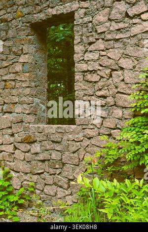 The walls are the only thing left standing of the old Engine House at Elephant Rocks State Park in Belleview, MO. Stock Photo