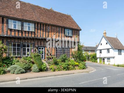 Historic buildings in centre of village, Debenham, Suffolk, England, UK including Bleak House on left built circa 1540 Stock Photo