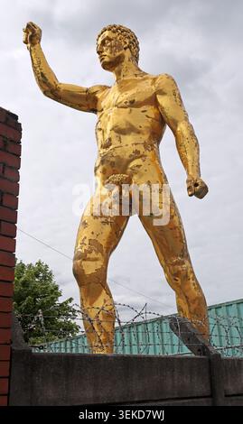 Roman gladiator Golden Balls figure at Bulldog Forge in Ince, Wigan, Greater Manchester, England, UK. Stock Photo