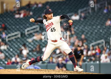 minnesota-twins-pitcher-travis-adams-45-against-the-arizona