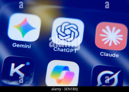 Paris, France - 09 Jun 2026: A collection of prominent AI mobile applications including Gemini, ChatGPT, and Claude on a smartphone home screen. Stock Photo