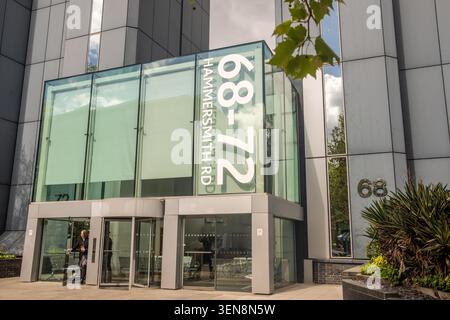 LONDON - APRIL 18, 2026: HAMMERSMITH ROAD – 68-72 modern office building Stock Photo