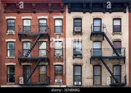 Exterior view of a classic apartment building facade in midtown New York Stock Photo