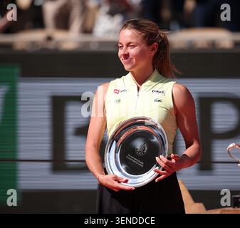 Runner up Maja Chwalinska posing for photos at the  trophy ceremony of the French Open 2026, Roland Garros, Paris, France. Stock Photo