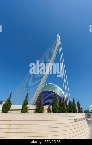 L'Assut de l'Or bridge and L'Agora building at the City of Arts and Sciences in Valencia, Spain under a clear blue sky Stock Photo