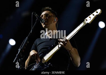 The XX Performs Live During The Primavera Sound Porto At Parquet Cidade the-xx-performs-live-during-the-primavera-sound-porto-at-parquet-cidade