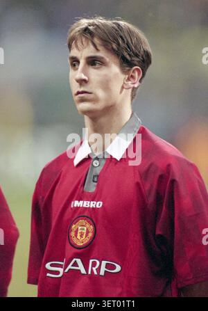 Gary neville hi-res stock photography and images - Alamy
