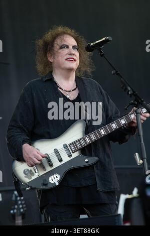Isle of Wight, United Kingdom. 2ist June 2026. The Cure headline Main Stage of the final day of Isle of Wight Festival 2026 . Cristina Massei/Alamy Live News Stock Photo