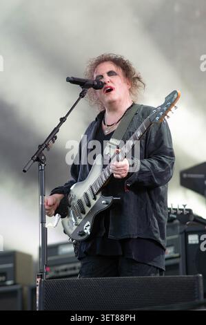 Isle of Wight, United Kingdom. 2ist June 2026. The Cure headline Main Stage of the final day of Isle of Wight Festival 2026 . Cristina Massei/Alamy Live News Stock Photo