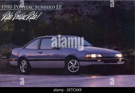 Pontiac sunbird hi-res stock photography and images - Alamy