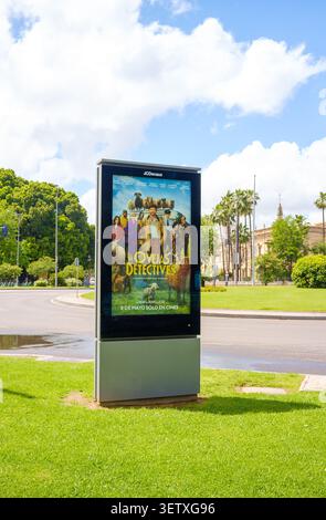 A poster screen advertisement for the film release of the sheep detectives in Spanish photographed in  Seville with the title the Ovejas detectives Stock Photo
