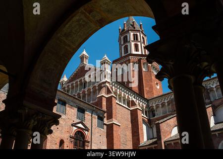 Architectural detail of the Basilica of Sant'Andrea in Vercelli Stock Photo