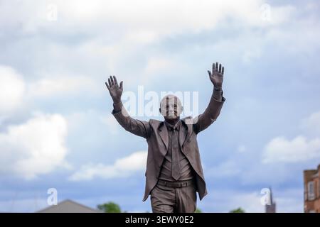 statue of Rangers Manager Walter Smith outside Ibrox Stock Photo