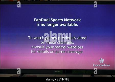 TV cable television screen monitor, FanDuel Sports Network, no longer available, channel unavailable, television service, cable television service, Br Stock Photo