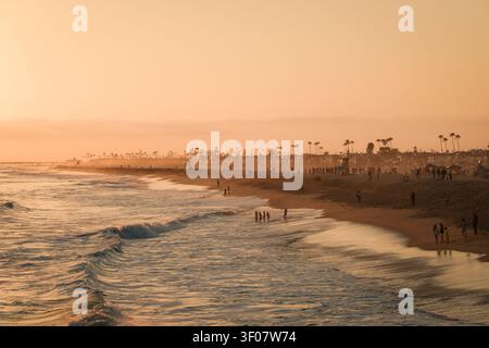 Sunset view of the ocean from Balboa Pier, Newport Beach, California Stock Photo