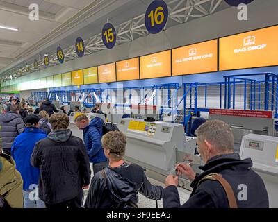 Easyjet airport bag drop check-in for flight Stock Photo
