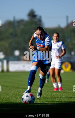 Laura Gloning (Hoffenheim, #20) on the ball DFB regulations prohibit ...