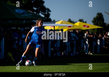 Laia Martret Jimenez (Hoffenheim, #21) on the ball in a duel with Luna ...
