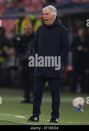 Gian Piero Gasperini Head Coach of AS Roma looks on during the Serie A ...