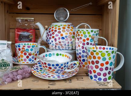 Dunoon English Mug for tea. Colorful Teaware Set for a Vibrant Tea Party Experience. Teapot and cups made in England. Salzburg, Austria - June 22, 2026 Stock Photo