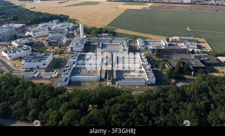 Aerial view of an AI data center, showing cloud computing, GPU infrastructure, high power demand and massive scale digital technology facilities. Stock Photo