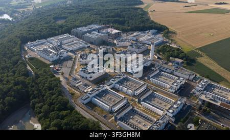 Aerial view of an AI data center, showing cloud computing, GPU infrastructure, high power demand and massive scale digital technology facilities. Stock Photo