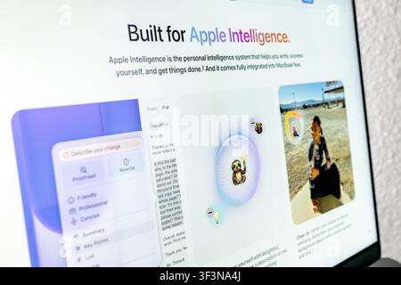Mexico city, mexico, 03 04 2026, apple intelligence website displaying artificial intelligence features on a macbook neo screen Stock Photo