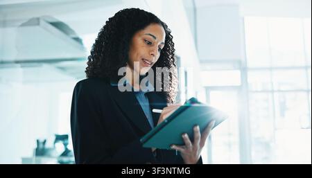 Stylus, reading and tablet with business woman in office for account review, stock holdings and research. Portfolio index, asset management and Stock Photo