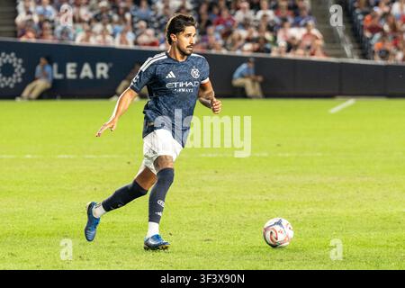 Thiago Martins (13) of NYCFC controls the ball during MLS regular ...