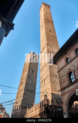 Bologna, Italy - May 2026: Vertical low angle perspective view of the iconic Two Towers Torre Asinelli and Torre Garisenda Stock Photo