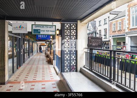 Watergate Row South two tiered shopping gallery in Watergate Street in the city of Chester, Cheshire, England UK Stock Photo