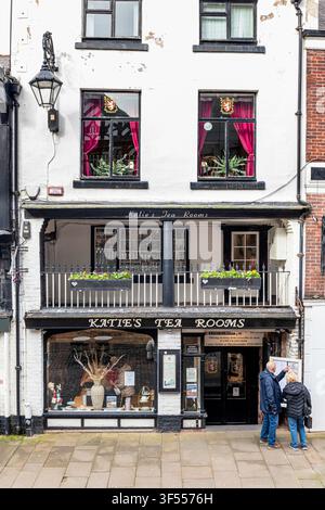 14th century Katies Tea Rooms in Watergate Row North two tiered shopping gallery in Watergate Street in the city of Chester, Cheshire, England UK Stock Photo