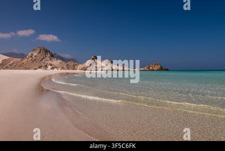 The idyllic white sands and turquoise water at the Detwah Lagoon, Socotra, Yemen Stock Photo