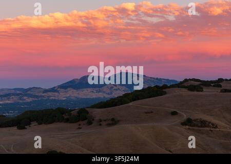 Sunset over Mount Diablo seen from Briones Regional Park in the East Bay in Contra Costa County, California. Stock Photo