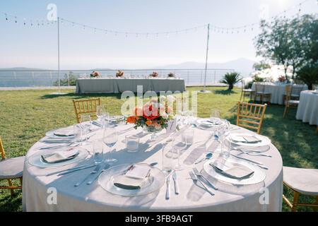 Elegant outdoor wedding reception table setup Stock Photo