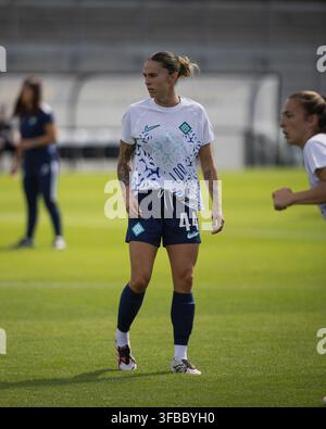 Mapi Leon (44 London City Lionesses) looks to strike the ball during ...