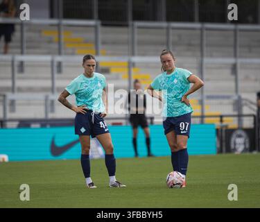 Mapi Leon Fc26 Mapi Leon (44 London City Lionesses) controls the ball during the match ...